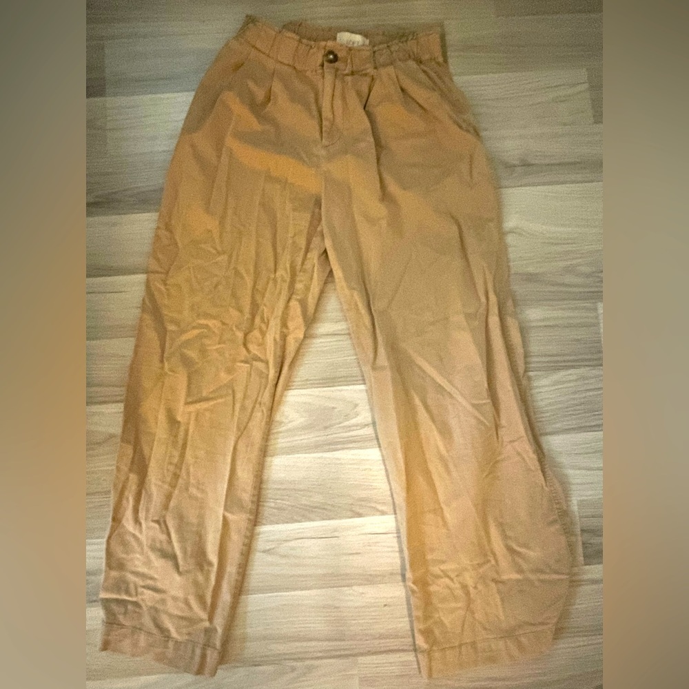 straight leg khaki pants with button